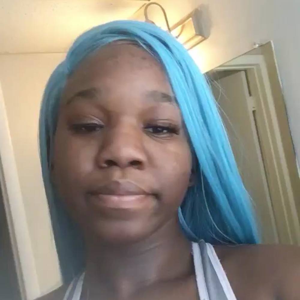 Meet your Posher, Deondra